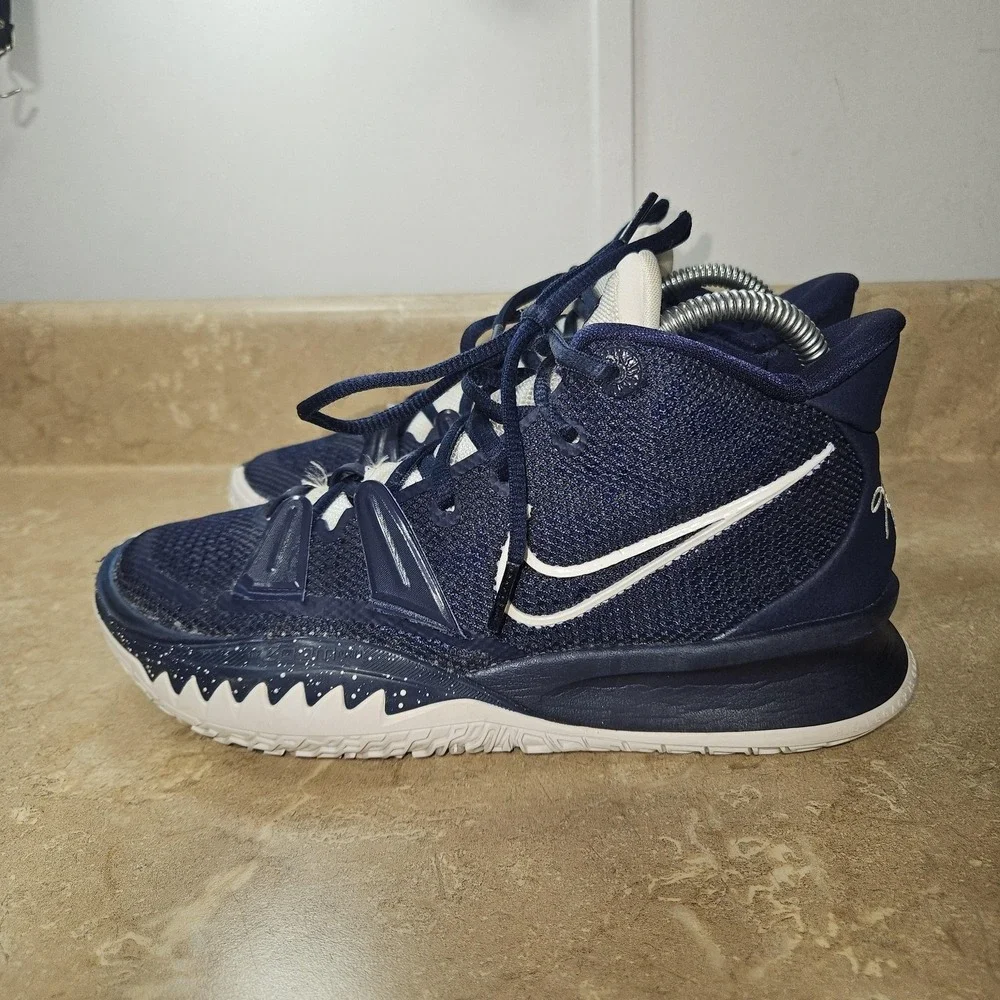 Nike Kyrie 7 Shoes Mens Size‎ 6 Navy Blue Basketball Sneakers DA7767-402
